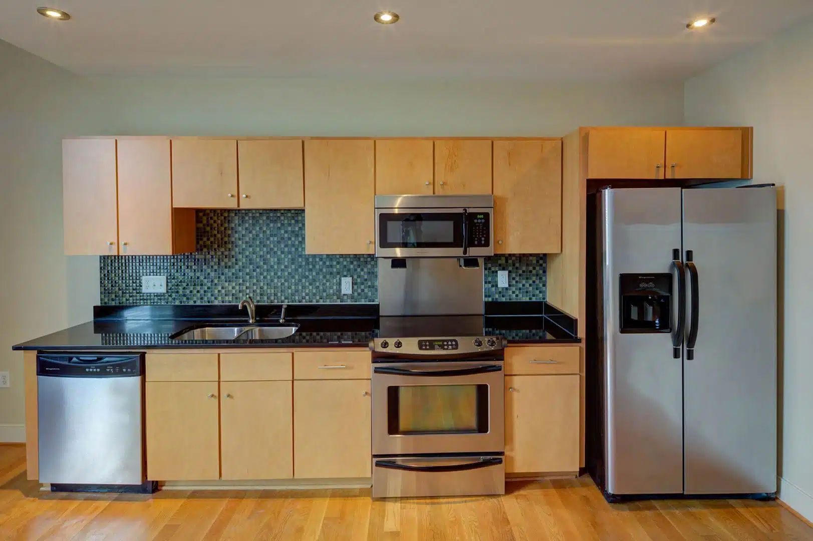 Montgomery Square Apartments - The Breeden Company